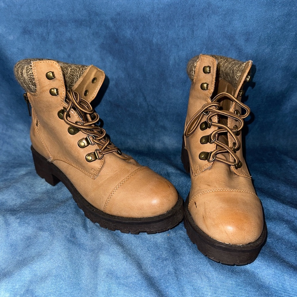Fall boots